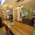Charmante maison rénovée avec piscine et jardin clos à VIEUX-CHARMONT, proche commerces et A36