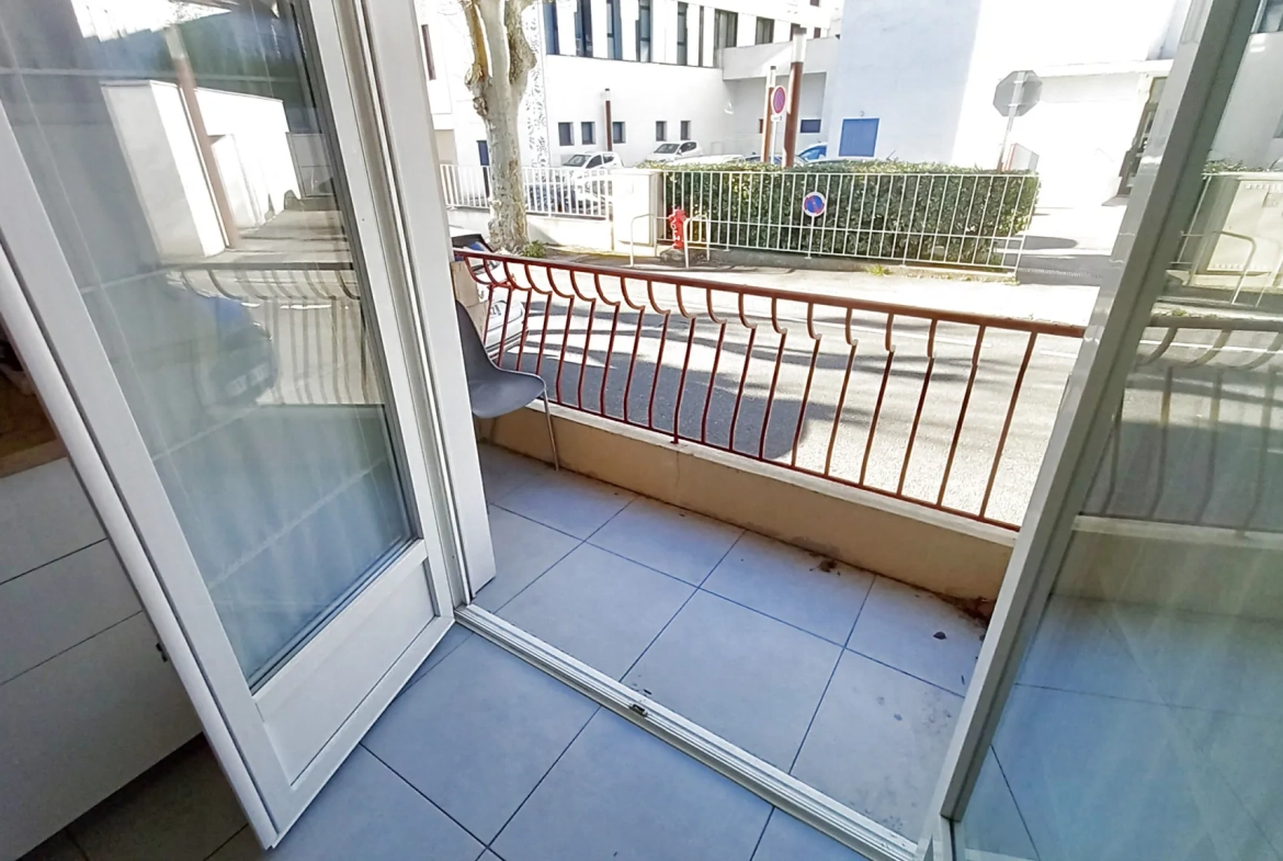 Bel appartement rénové de 64 m² avec cave et balcon à Lamalou-les-Bains 