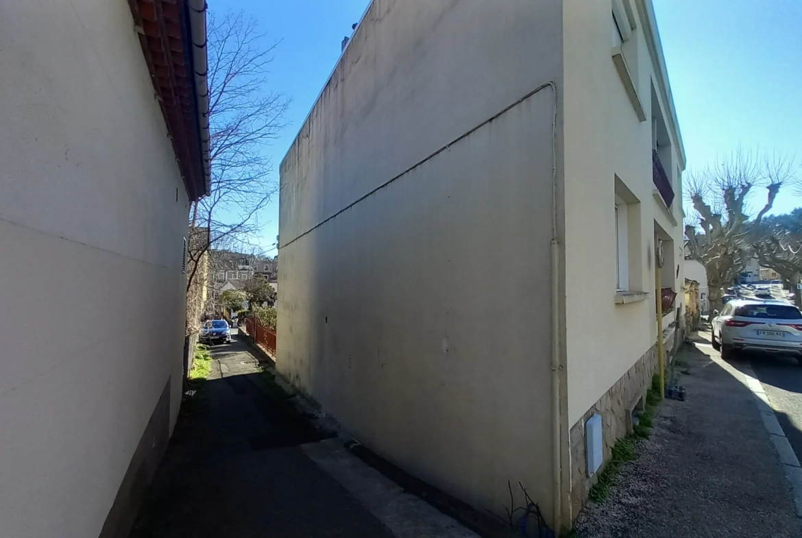 Bel appartement rénové de 64 m² avec cave et balcon à Lamalou-les-Bains 