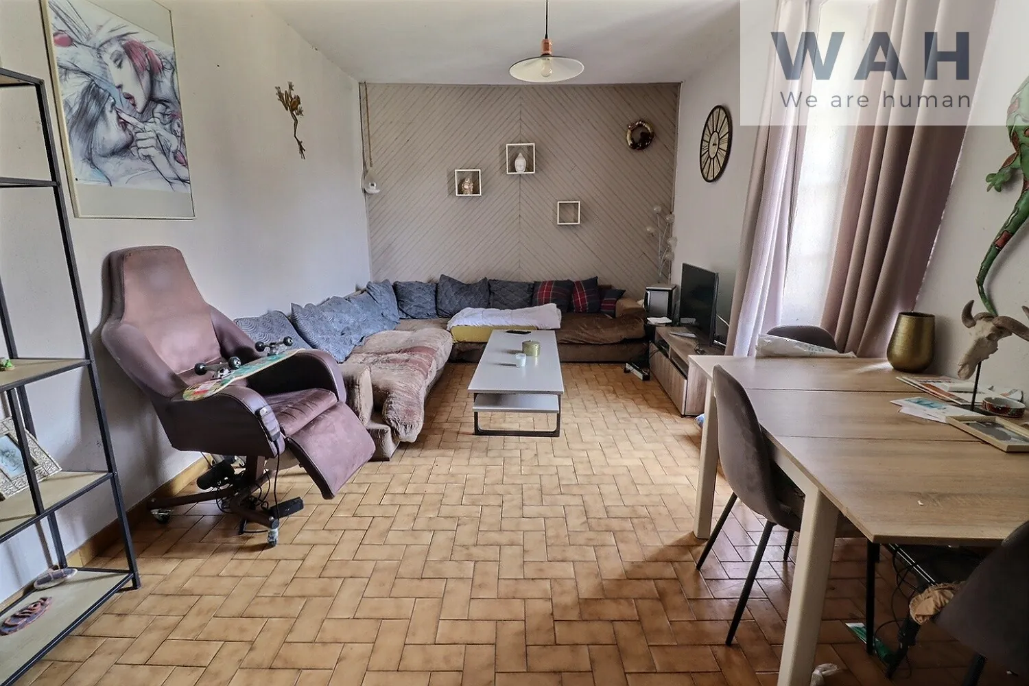 Maison à vendre à Lodeve de 90 m² avec garage et potentiel de rénovation 