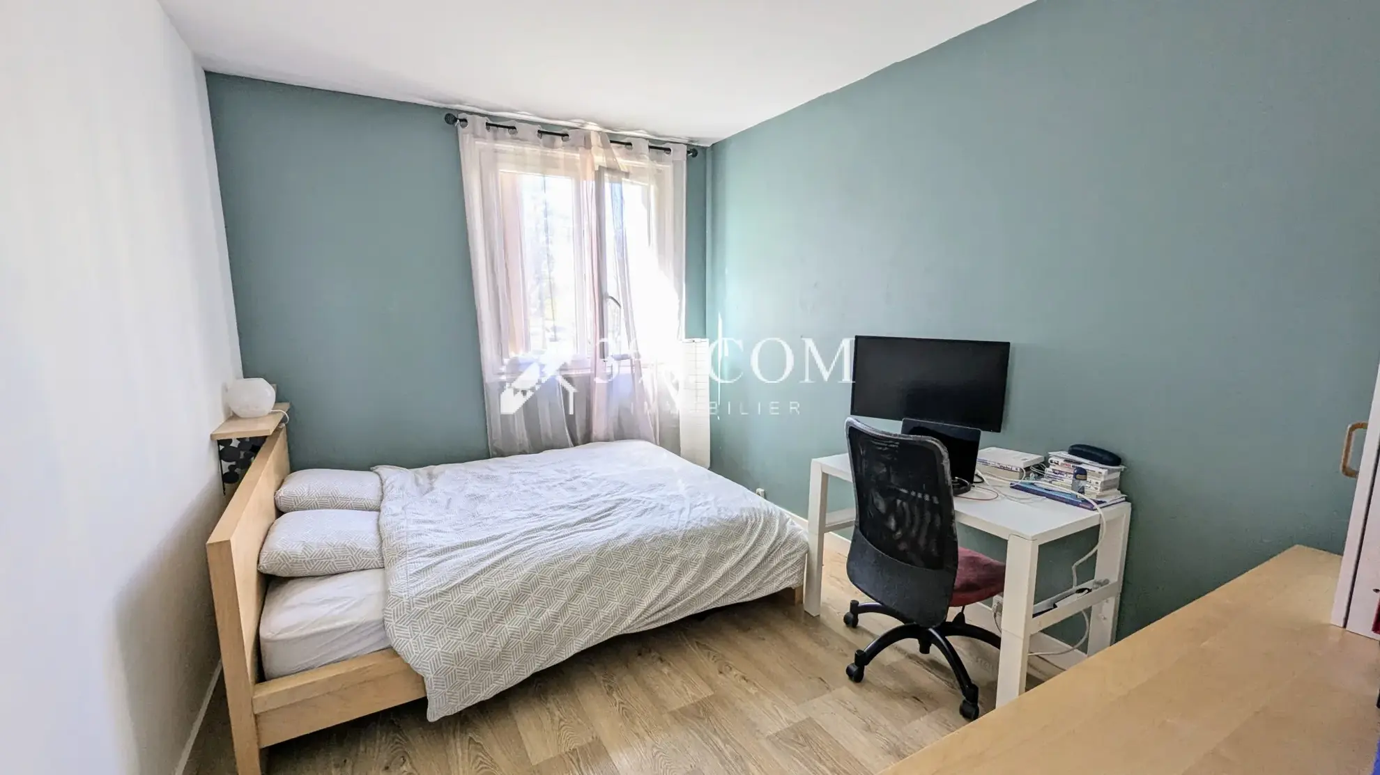 Appartement 4 pièces lumineux avec balcon, cave et parking à Poissy – Quartier Sablons 