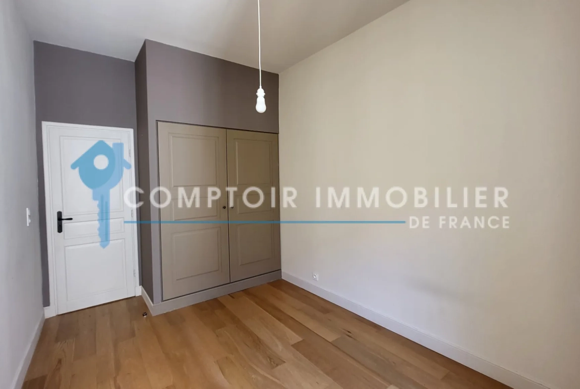 Appartement de 75 m² à vendre dans le quartier Écusson de Nîmes 