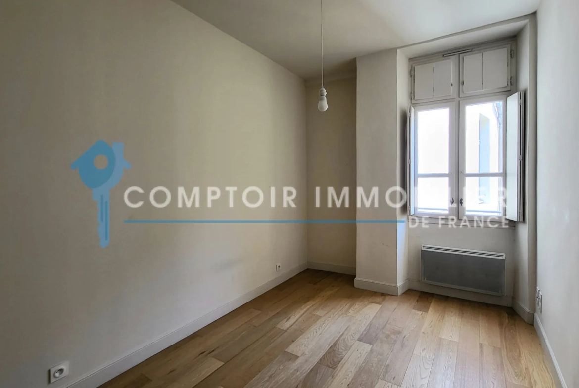 Appartement de 75 m² à vendre dans le quartier Écusson de Nîmes 