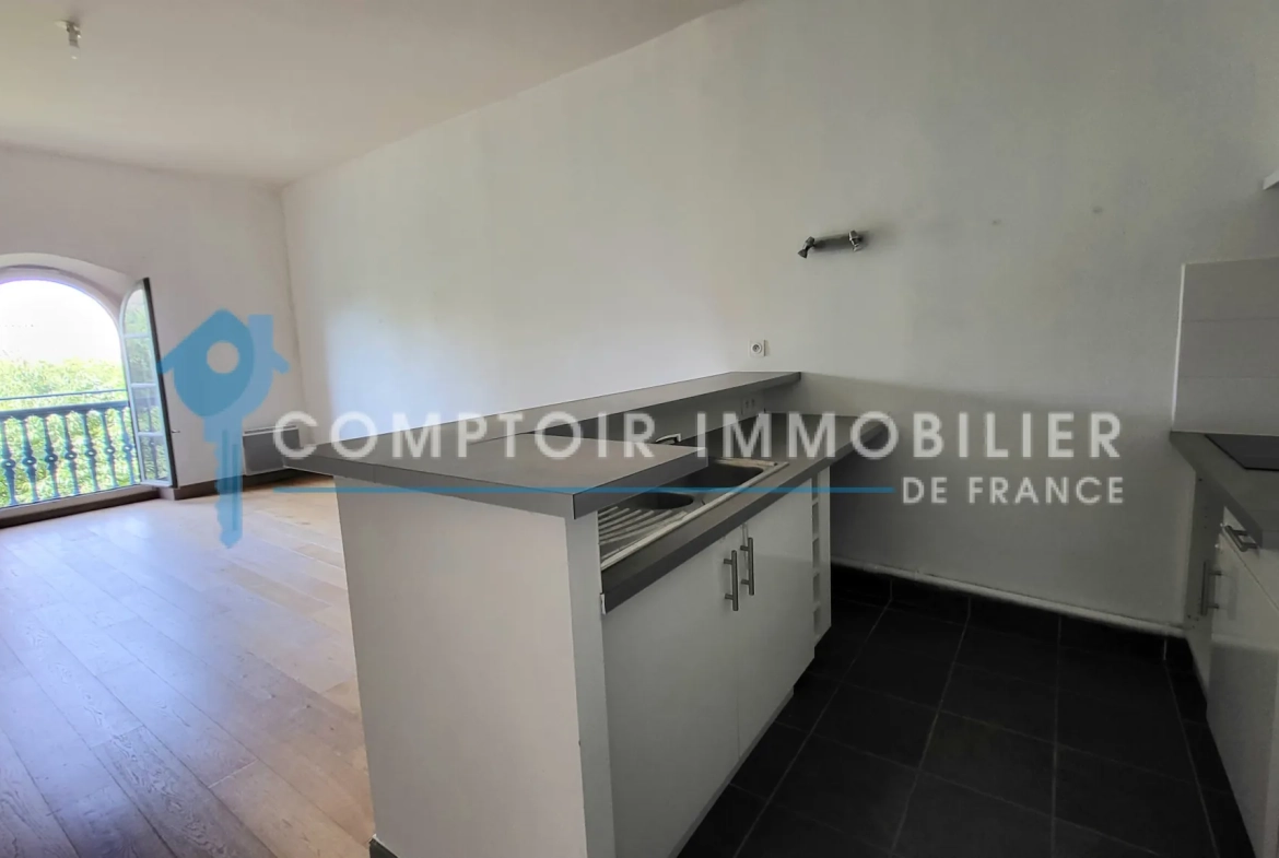 Appartement de 75 m² à vendre dans le quartier Écusson de Nîmes 