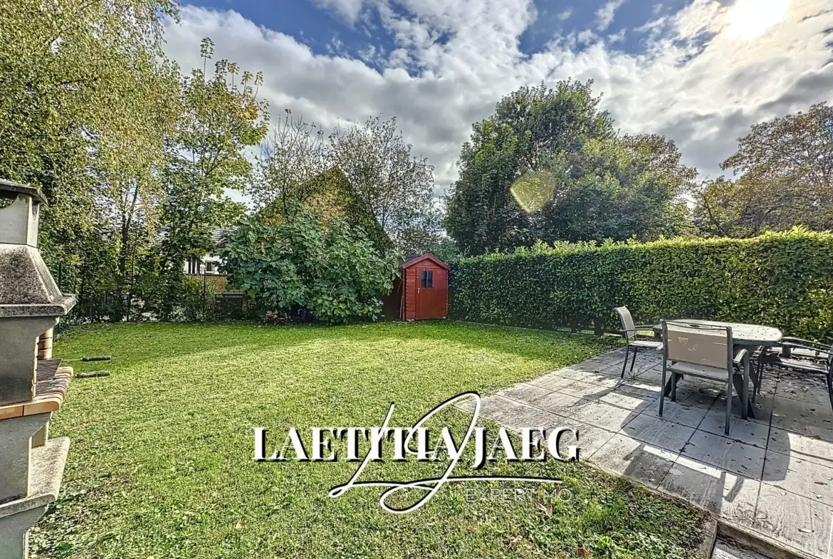 Maison familiale calme à Huttenheim avec garage et terrasse 