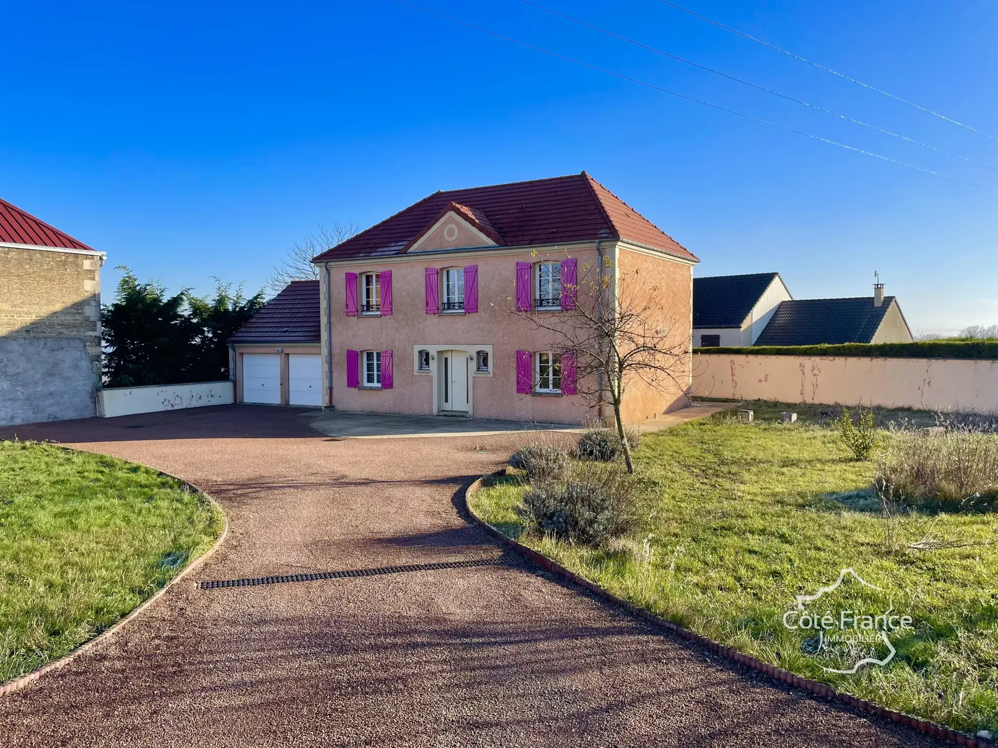 Charmante maison 4 chambres avec jardin sur terrain de 1510m² près d'Avallon 