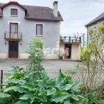 Corps de ferme à vendre à Lestelle Betharram, belle propriété avec dépendances et vue montagne