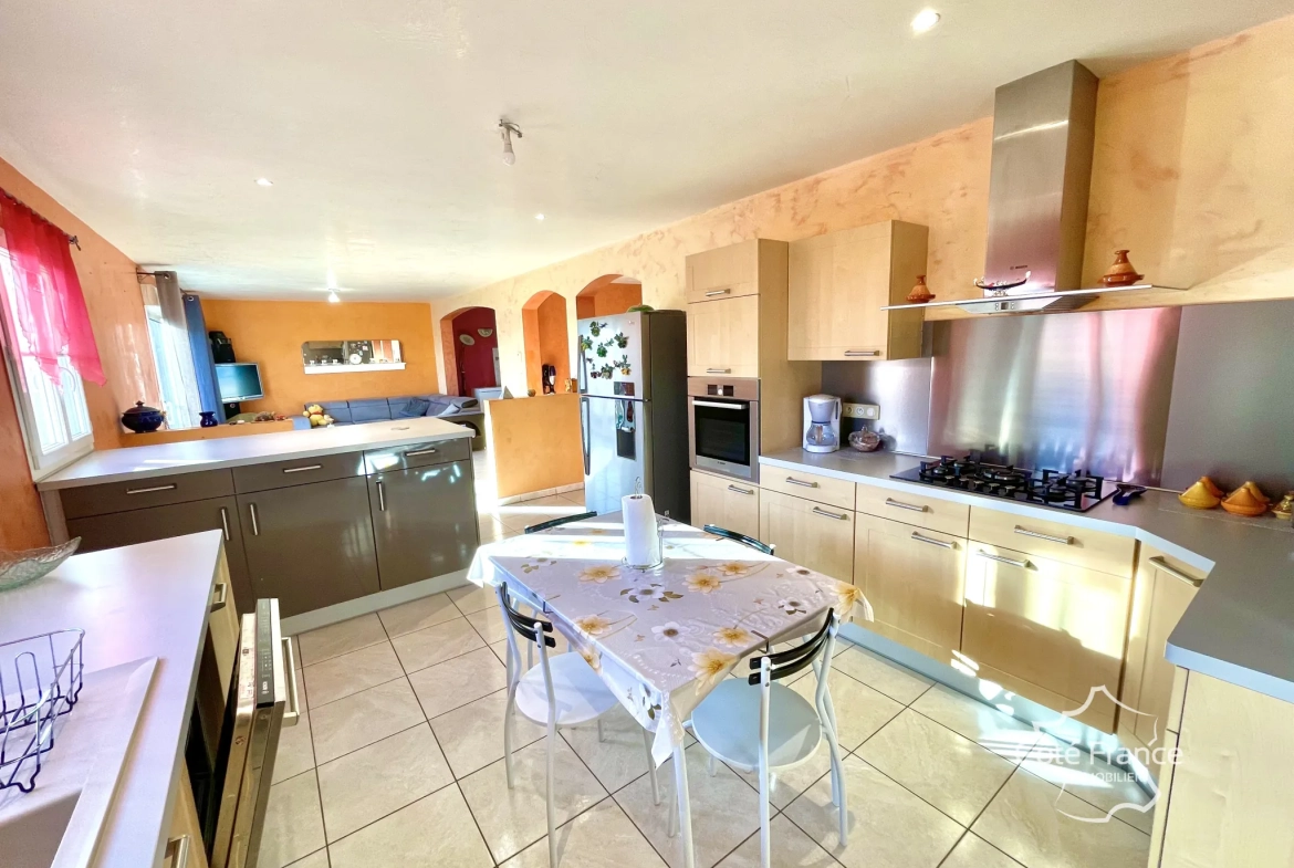 Charmante maison 4 chambres avec jardin sur terrain de 1510m² près d'Avallon 