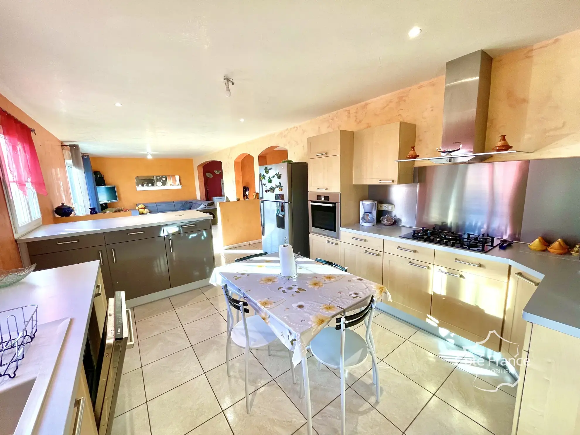 Charmante maison 4 chambres avec jardin sur terrain de 1510m² près d'Avallon 