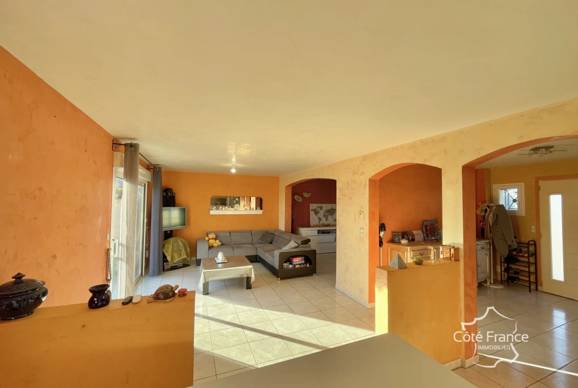 Charmante maison 4 chambres avec jardin sur terrain de 1510m² près d'Avallon 