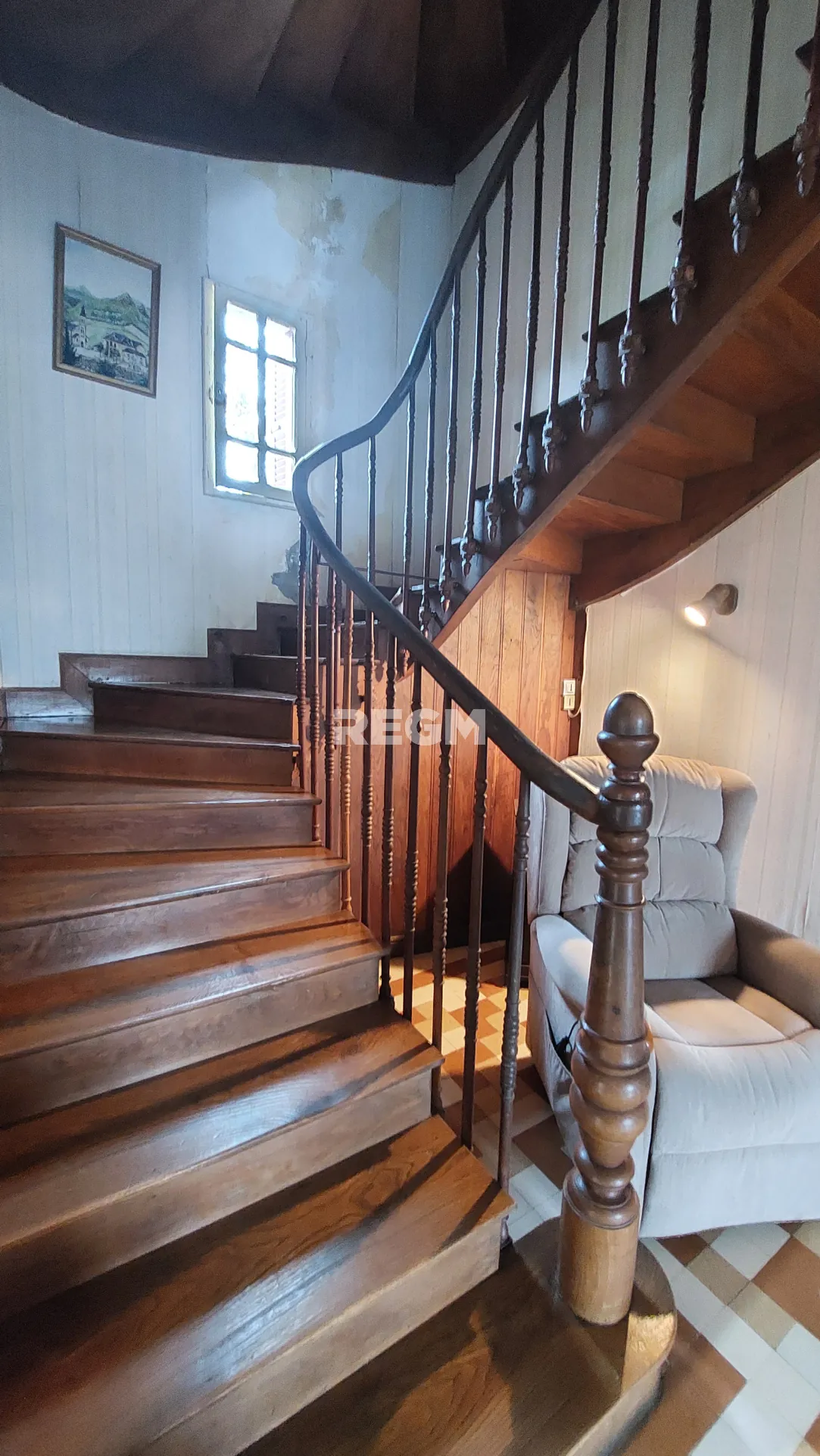 Corps de ferme à vendre à Lestelle Betharram, belle propriété avec dépendances et vue montagne 