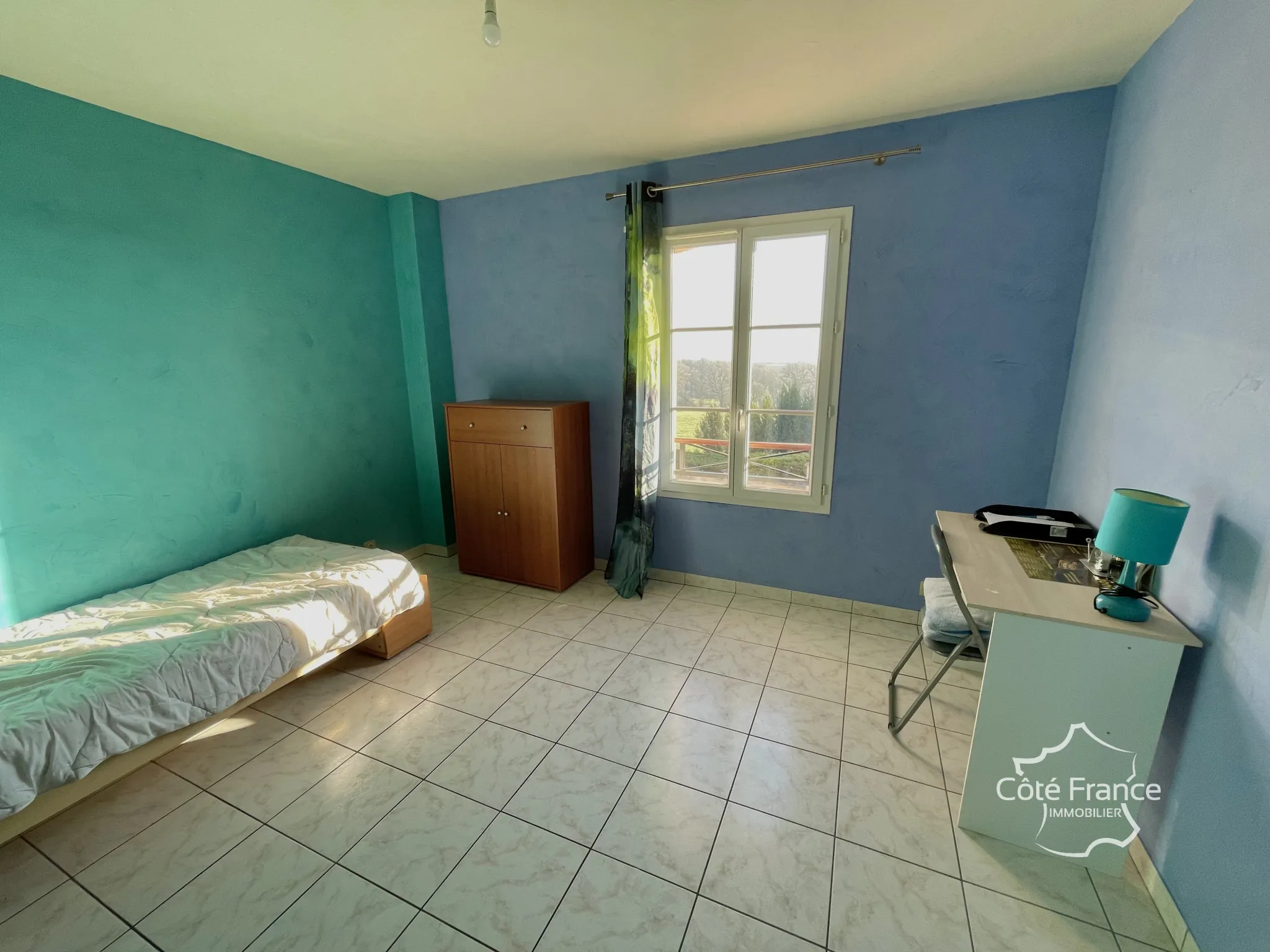 Charmante maison 4 chambres avec jardin sur terrain de 1510m² près d'Avallon 