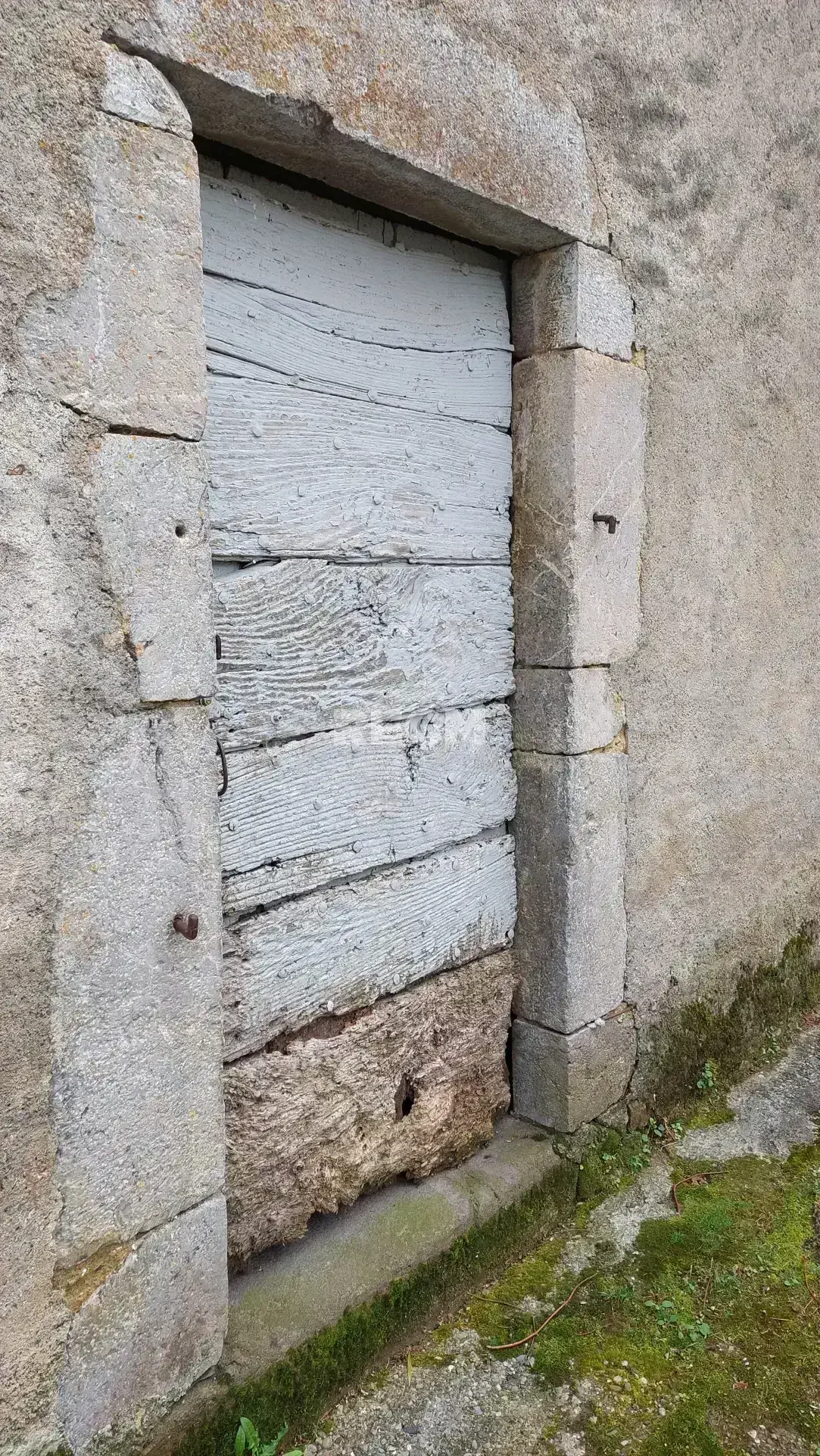 Corps de ferme à vendre à Lestelle Betharram, belle propriété avec dépendances et vue montagne 