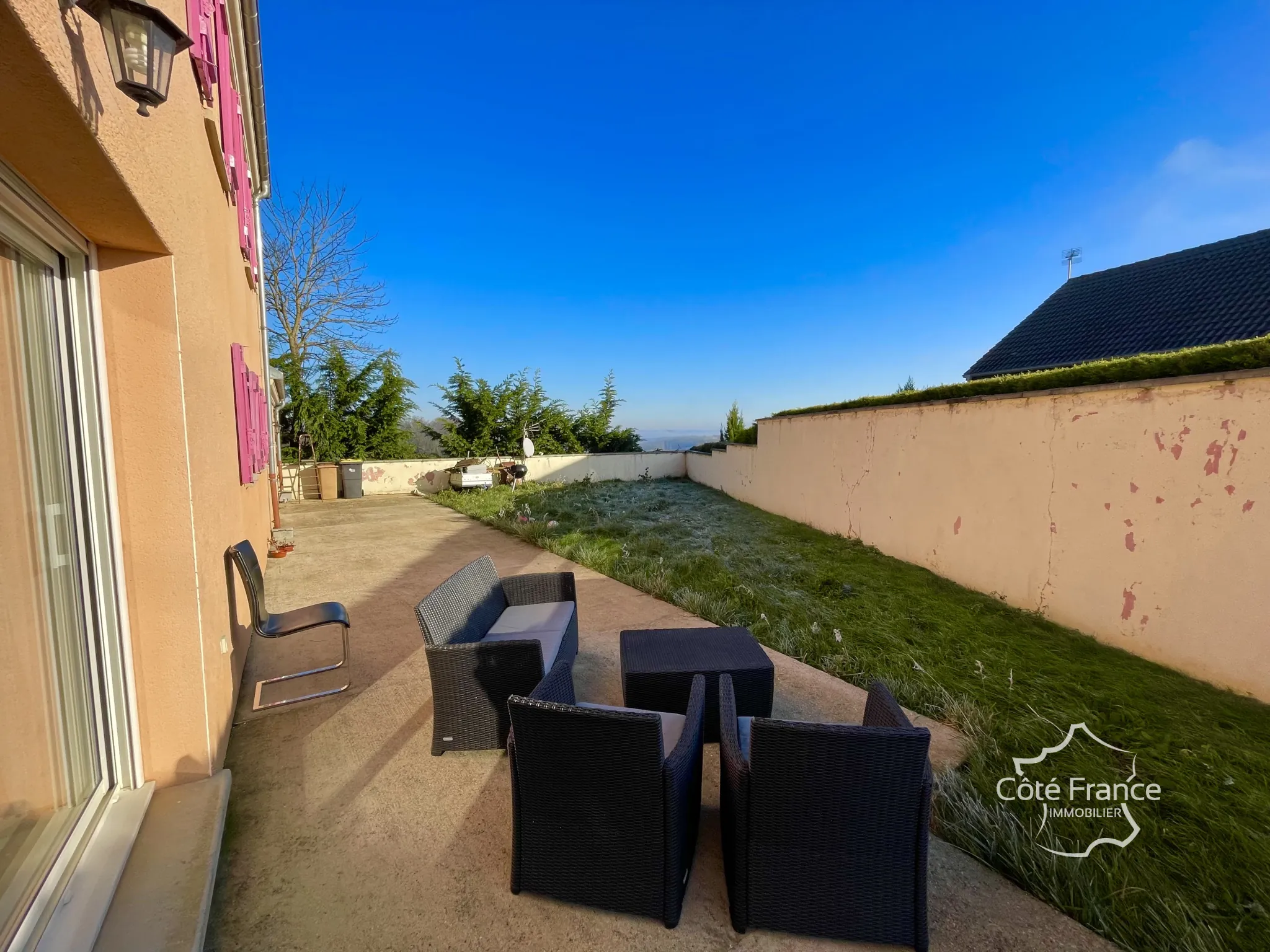 Charmante maison 4 chambres avec jardin sur terrain de 1510m² près d'Avallon 