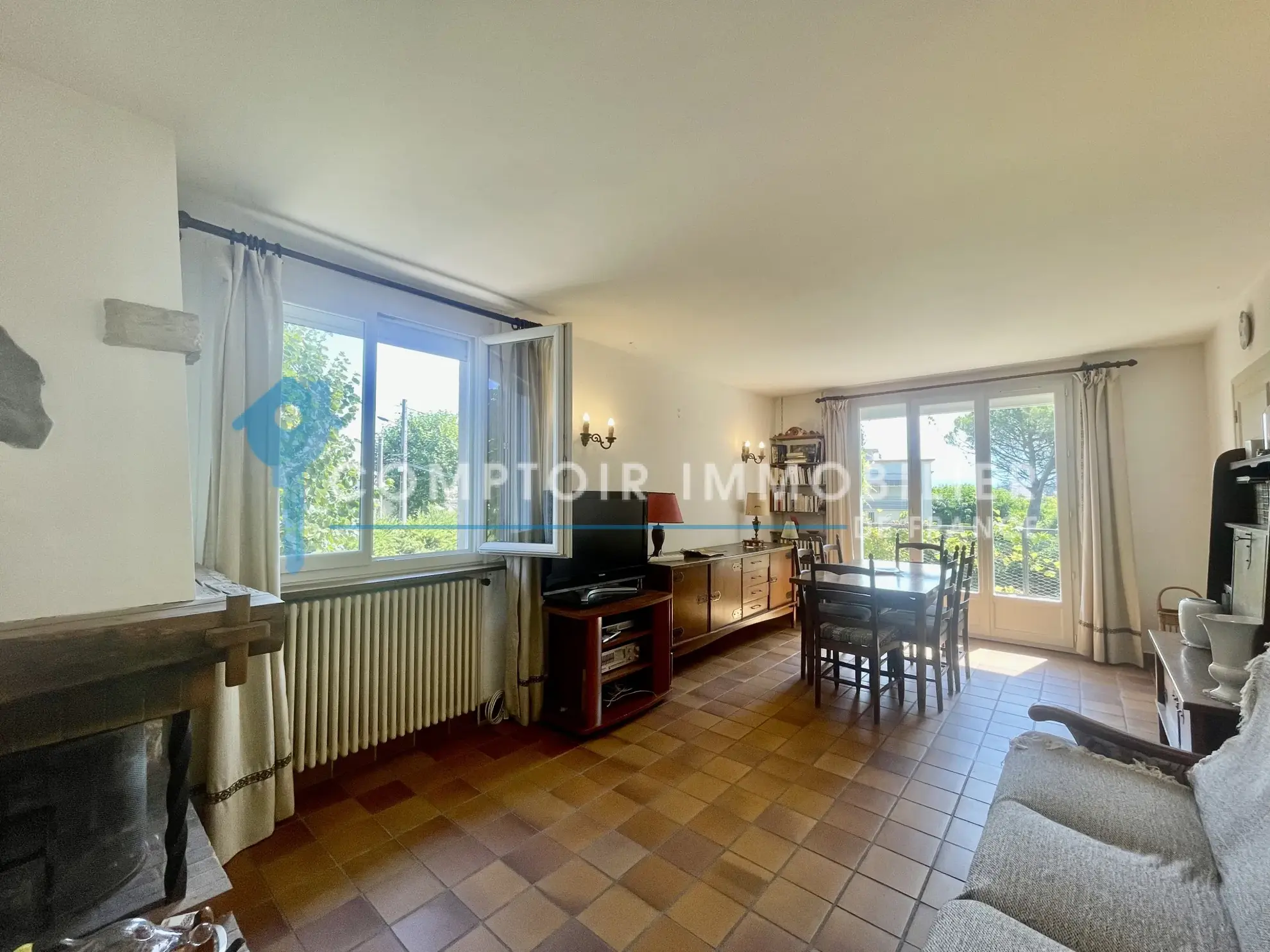 Maison 4 chambres avec jardin arboré à Romans-sur-Isère, quartier Bellevue 