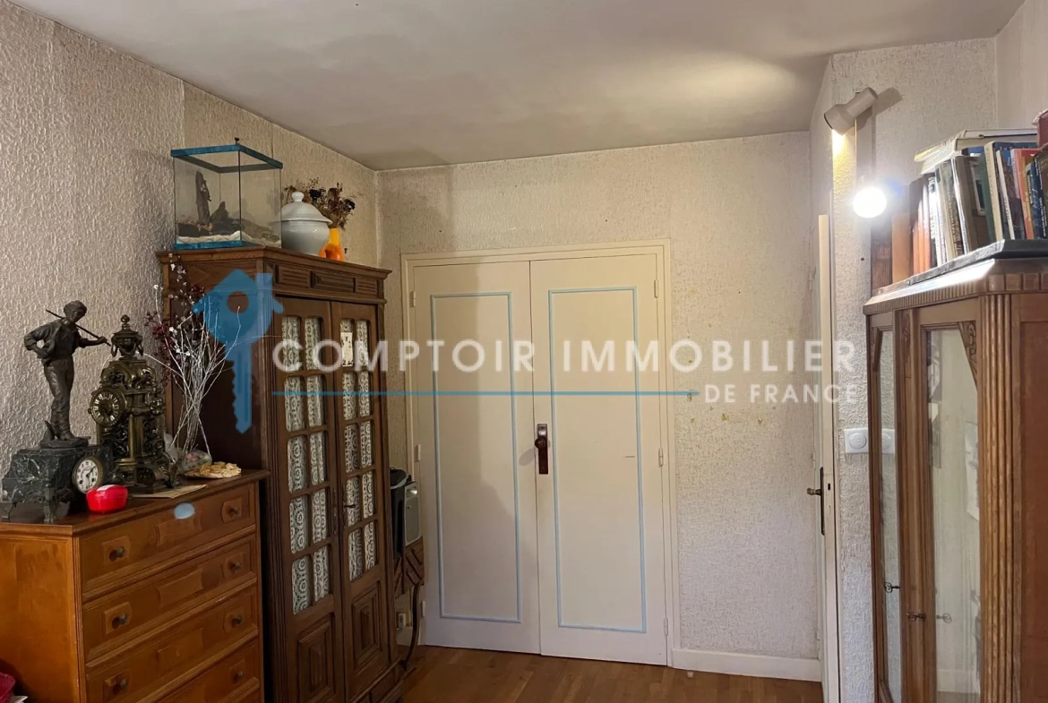 Maison 4 chambres avec jardin arboré à Romans-sur-Isère, quartier Bellevue 