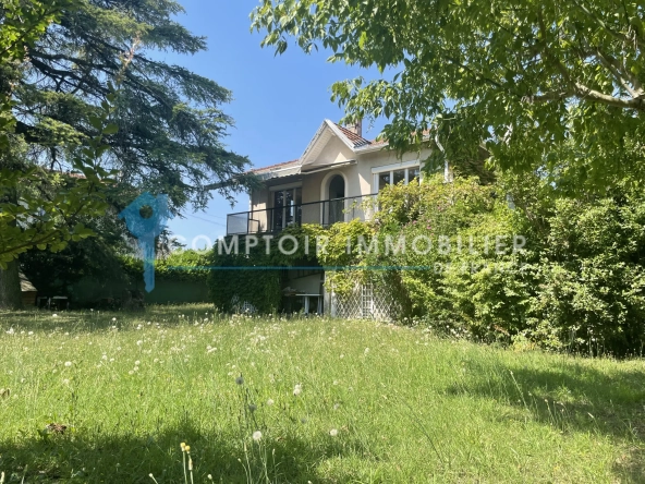 Maison 4 chambres avec jardin arboré à Romans-sur-Isère, quartier Bellevue
