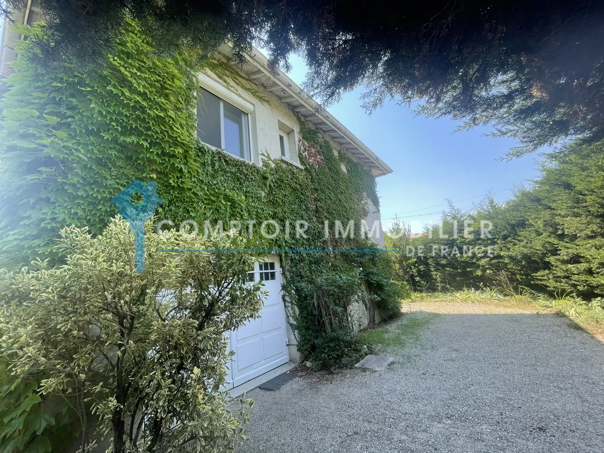 Maison 4 chambres avec jardin arboré à Romans-sur-Isère, quartier Bellevue 
