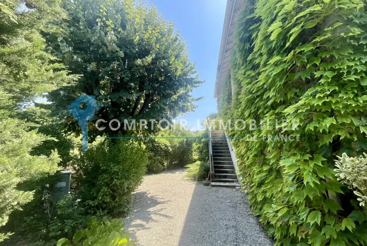Maison 4 chambres avec jardin arboré à Romans-sur-Isère, quartier Bellevue 