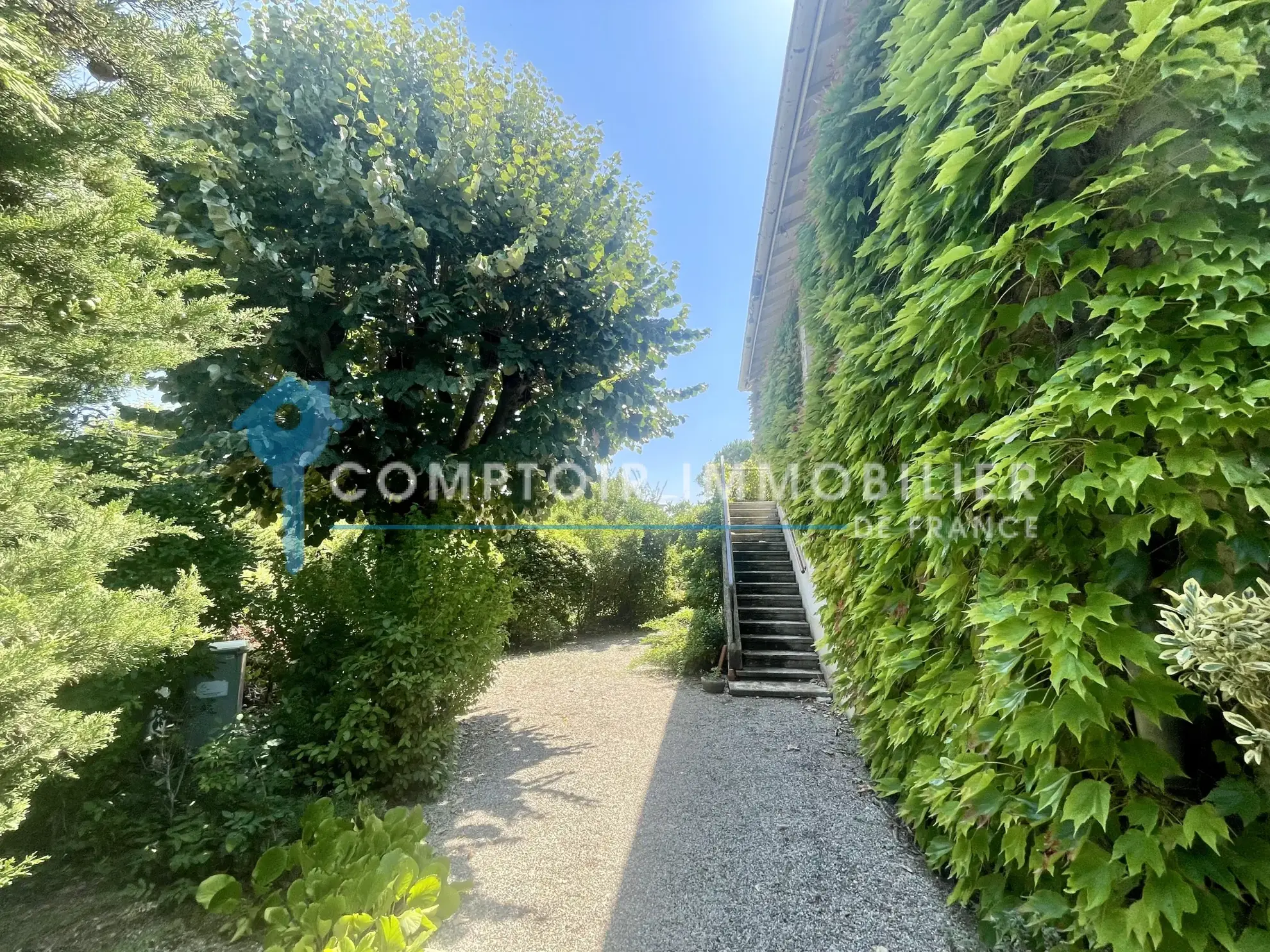 Maison 4 chambres avec jardin arboré à Romans-sur-Isère, quartier Bellevue 