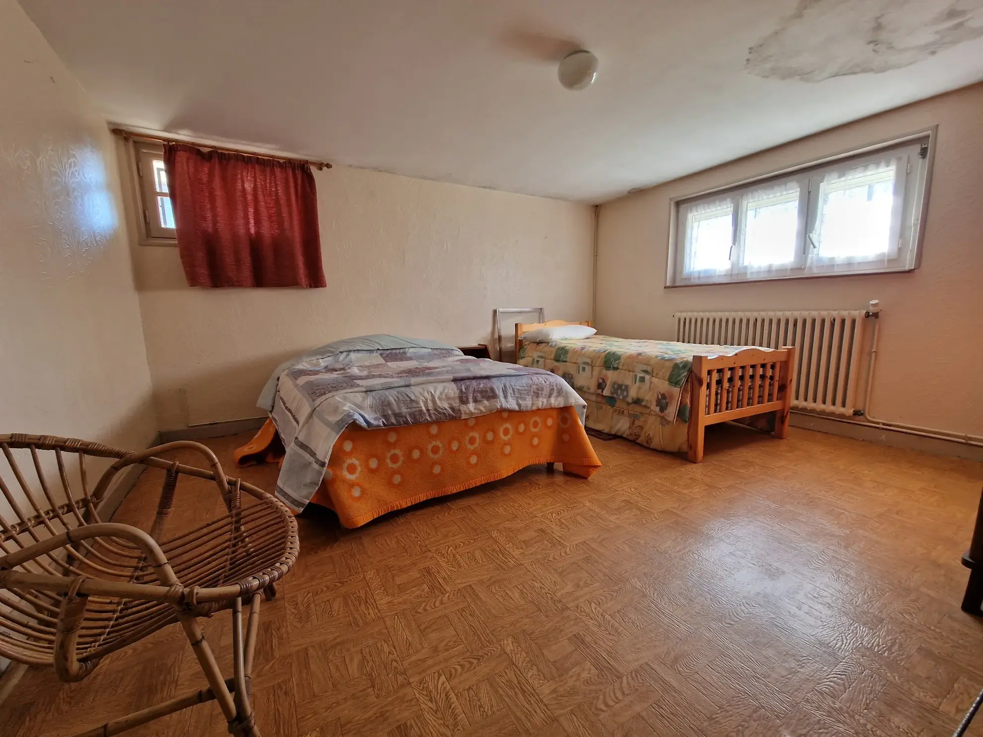 Maison à vendre à Saint-Nicolas-du-Pelem avec jardin, véranda et garage 
