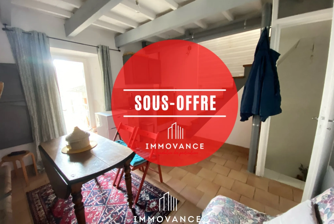 Maison de village en pierre avec balcon à Nant, 50 m² 