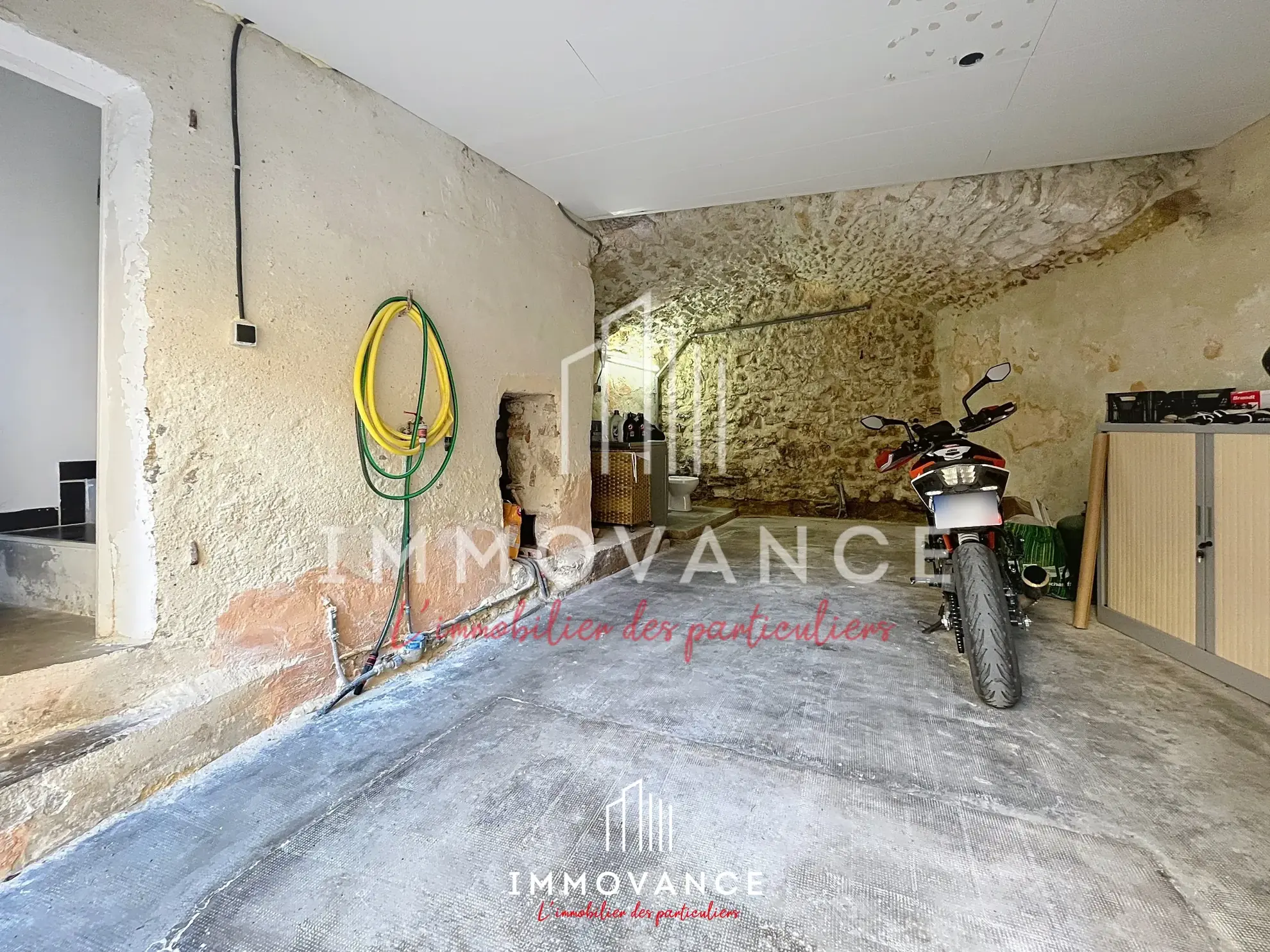 Maison de village rénovée de 50 m² avec garage à Fabregues 