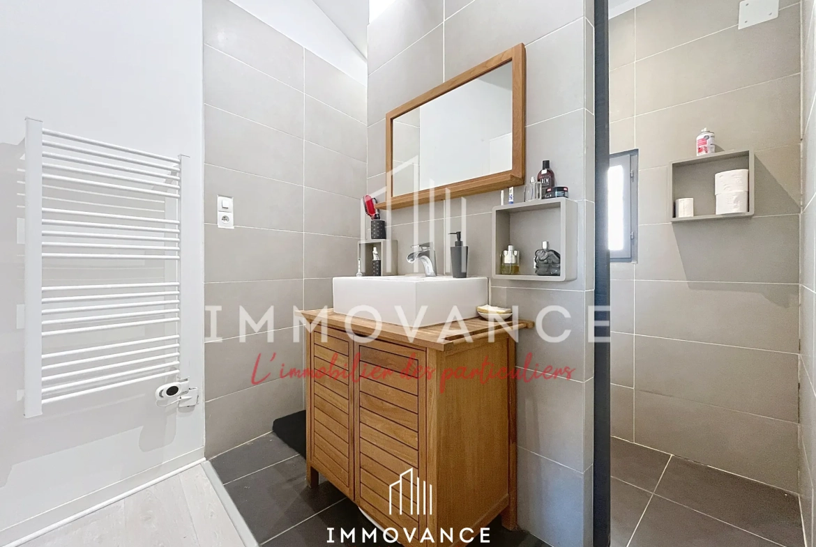 Maison de village rénovée de 50 m² avec garage à Fabregues 