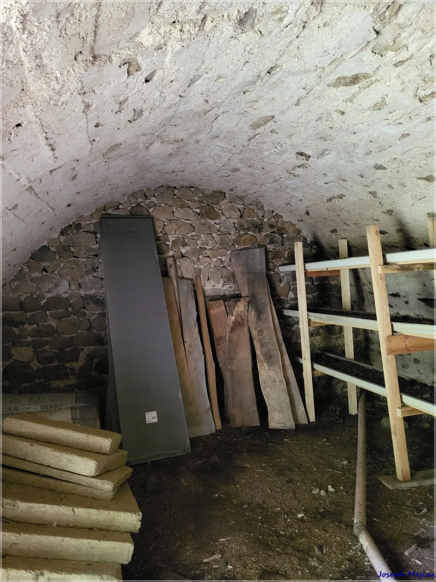 Ancien corps de ferme à rénover en Ardèche verte avec terrain de 6419 m² 