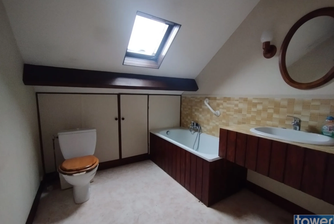 Charmante maison à Noyon (60400) avec grand terrain et potentiel d’évolutions 
