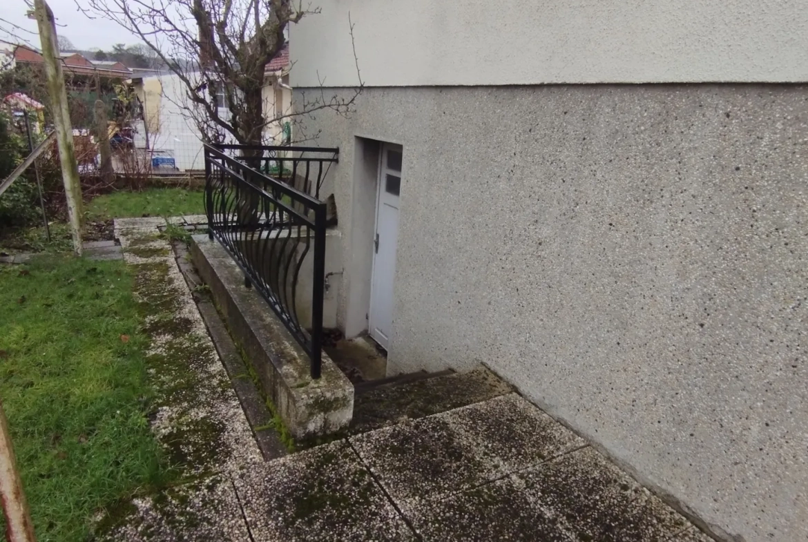 Charmante maison à Noyon (60400) avec grand terrain et potentiel d’évolutions 