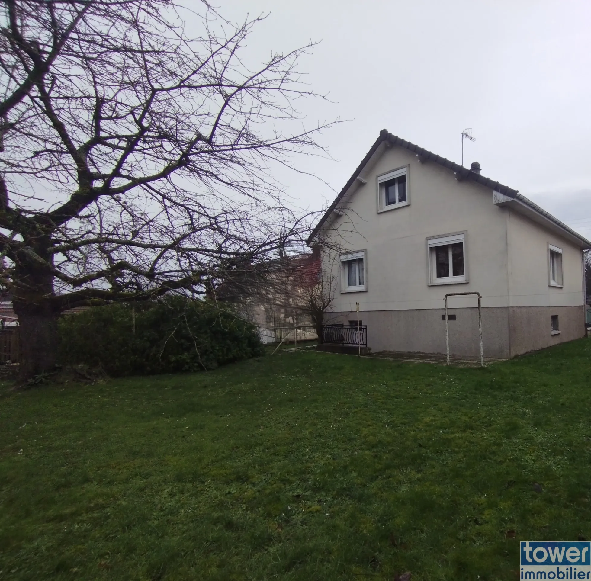 Charmante maison à Noyon (60400) avec grand terrain et potentiel d’évolutions 