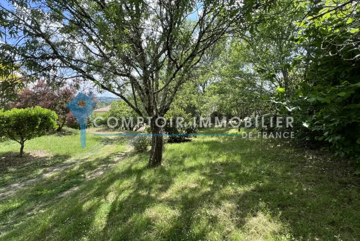 Maison 3 chambres avec sous-sol complet à Damiatte - Vue dégagée et terrain arboré 