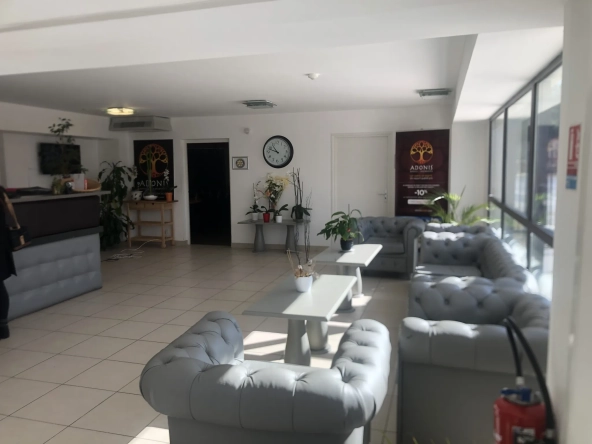 Appartement T1 avec terrasse et piscine à Aix-en-Provence - Investissement rentable 