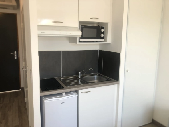 Appartement T1 avec terrasse et piscine à Aix-en-Provence - Investissement rentable 