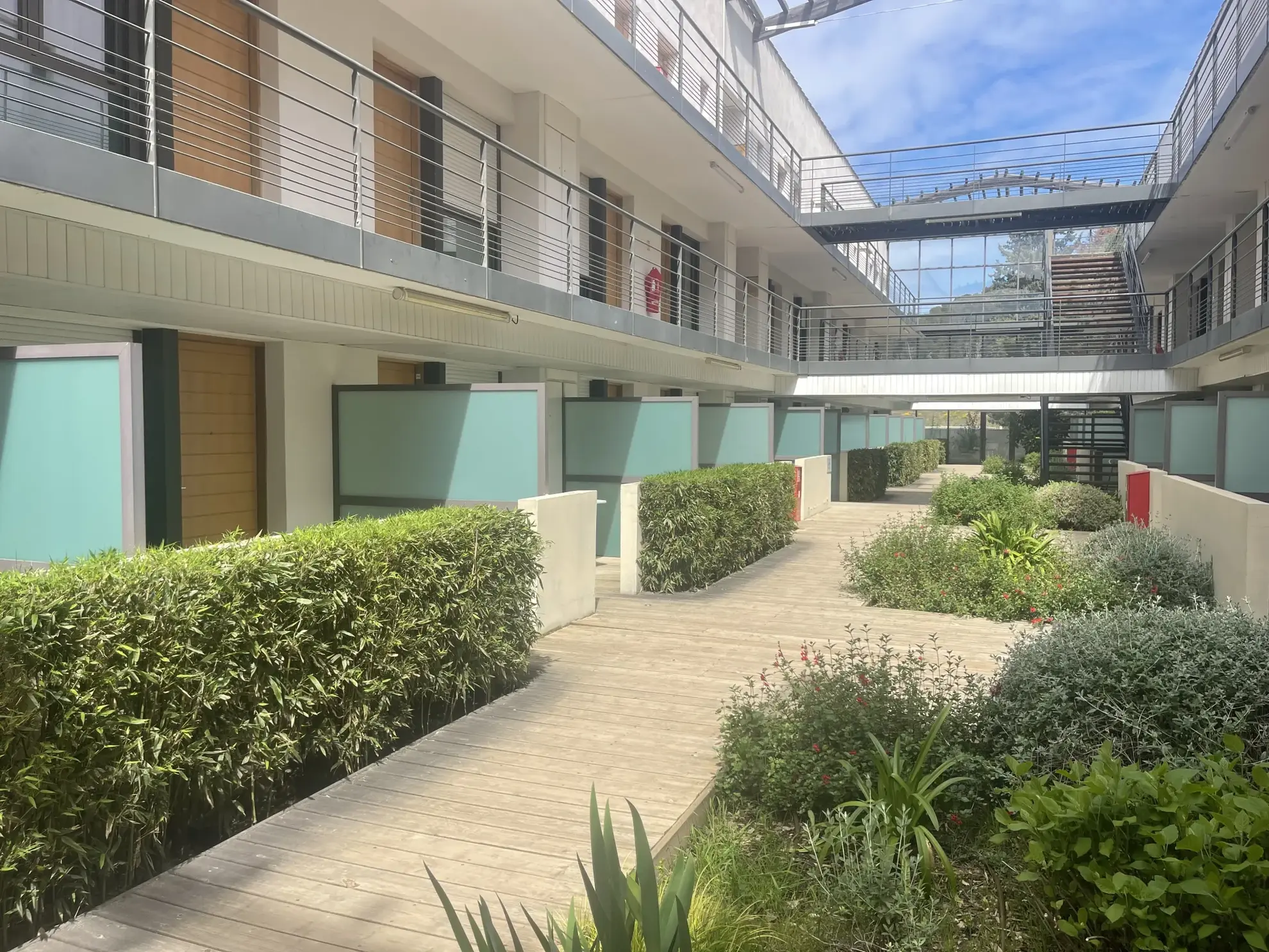 Appartement T1 avec terrasse et piscine à Aix-en-Provence - Investissement rentable 