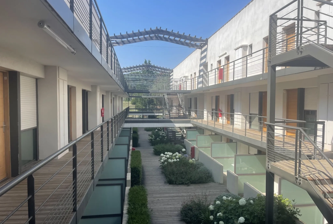 Appartement T1 avec terrasse et piscine à Aix-en-Provence - Investissement rentable 