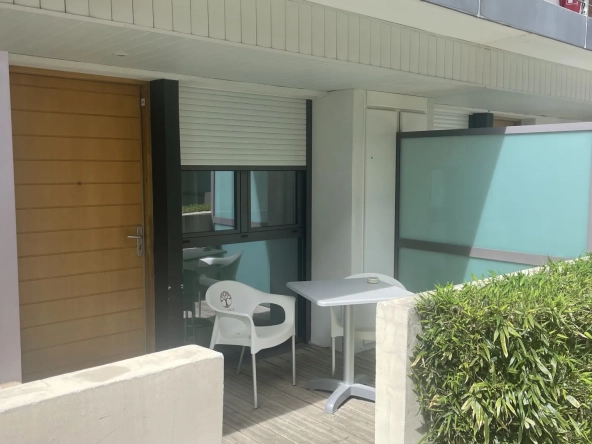 Appartement T1 avec terrasse et piscine à Aix-en-Provence - Investissement rentable 