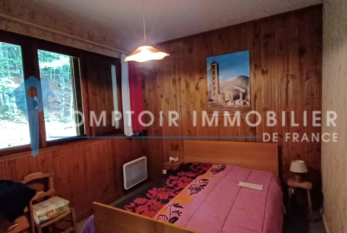 Chalet à vendre au Mourtis à proximité du domaine skiable et des sentiers de randonnée 