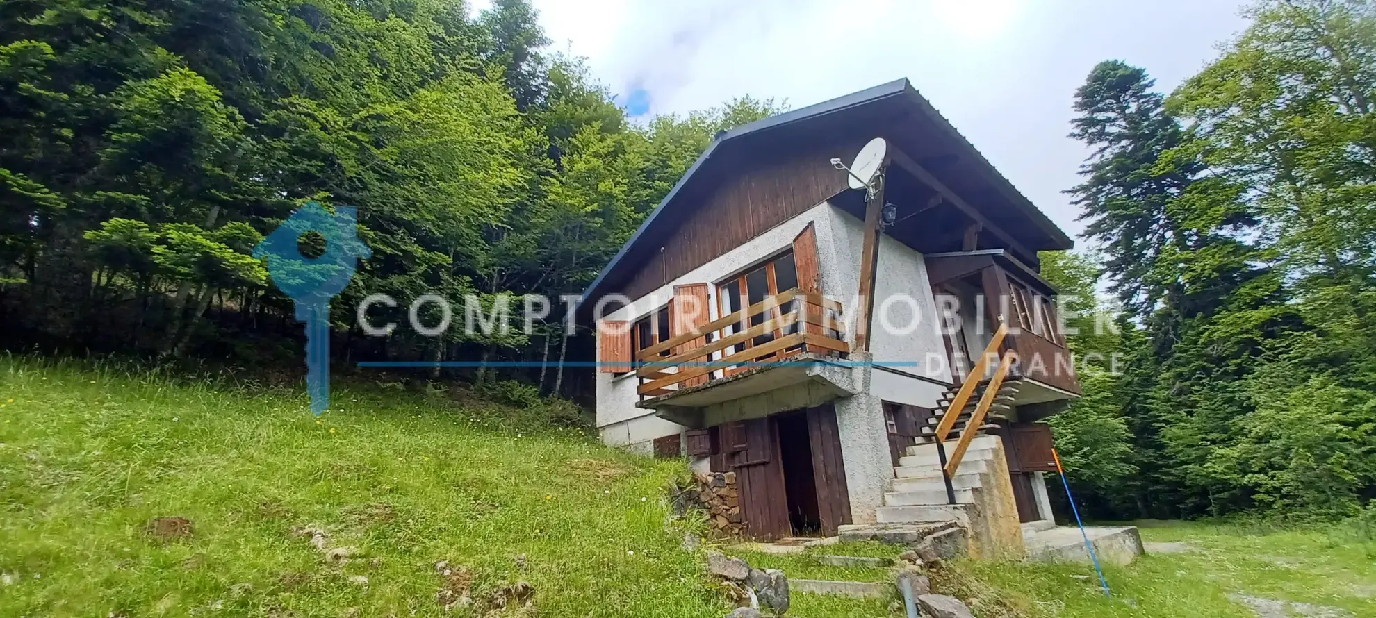 Chalet à vendre au Mourtis à proximité du domaine skiable et des sentiers de randonnée 