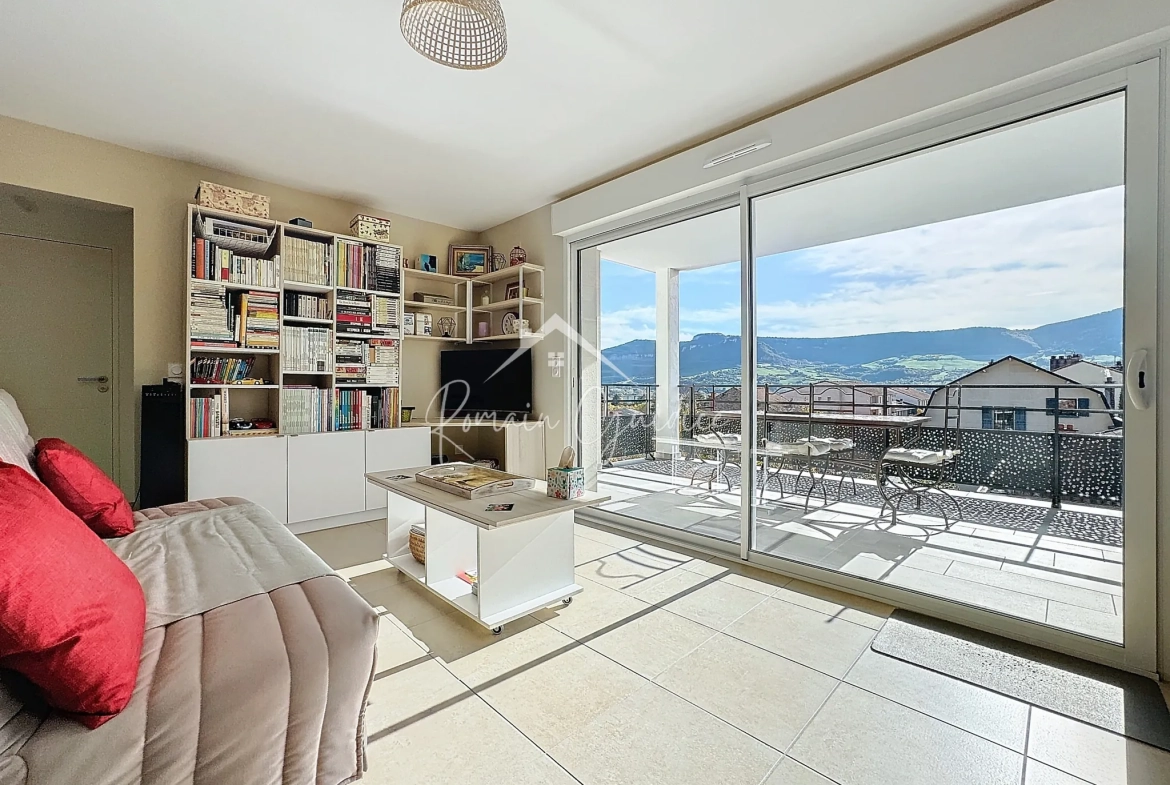 Appartement F3 neuf avec terrasse et ascenseur à Millau 