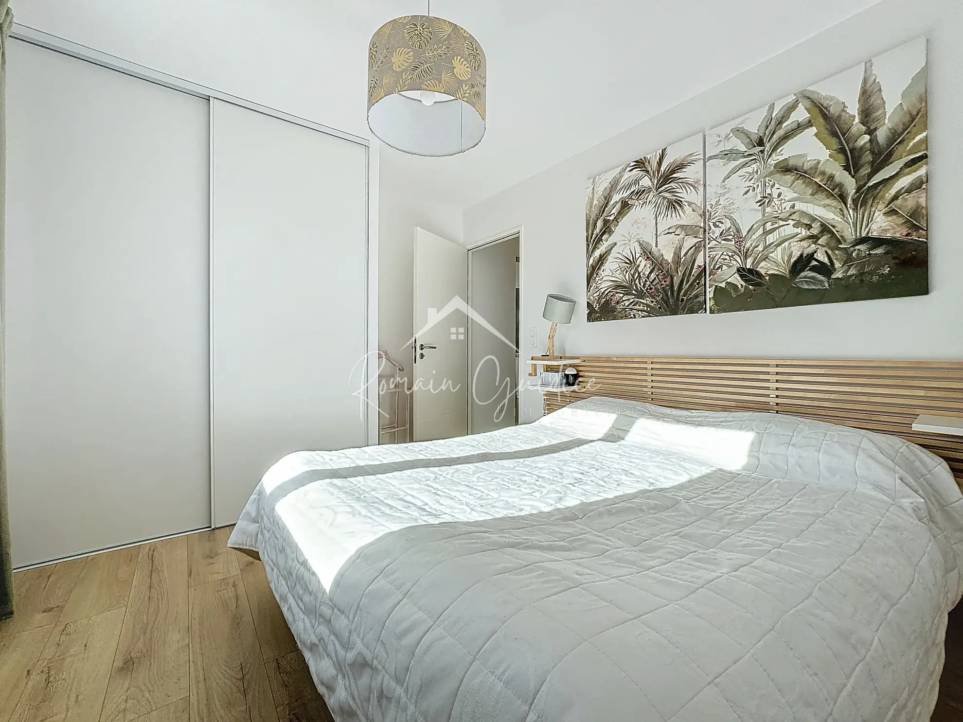 Appartement F3 neuf avec terrasse et ascenseur à Millau 