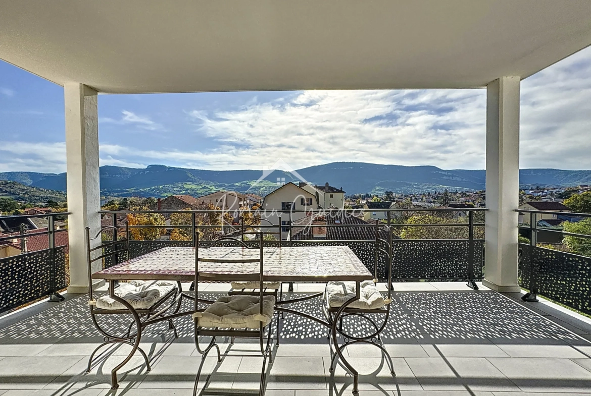 Appartement F3 neuf avec terrasse et ascenseur à Millau 