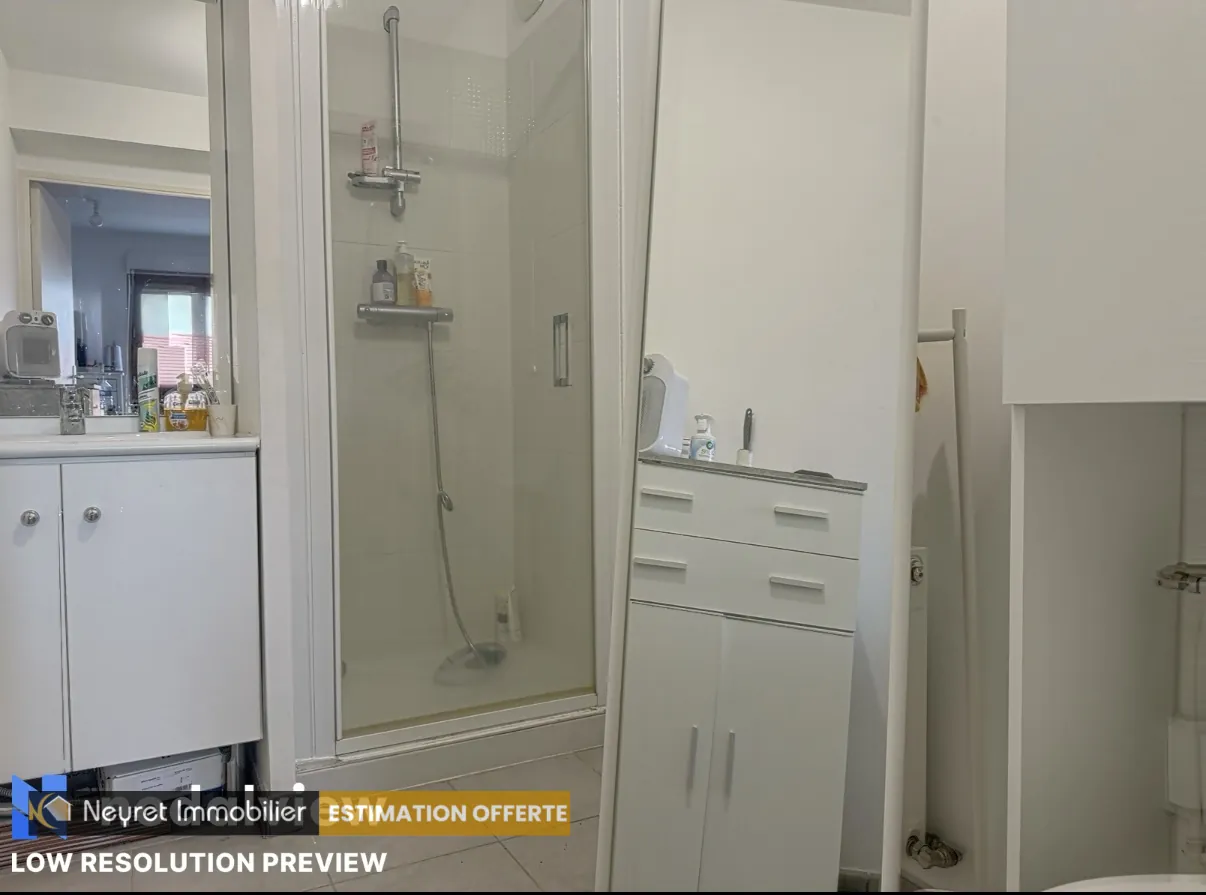 Studio à Saint-Étienne proche Cité du Design, idéal investissement locatif 