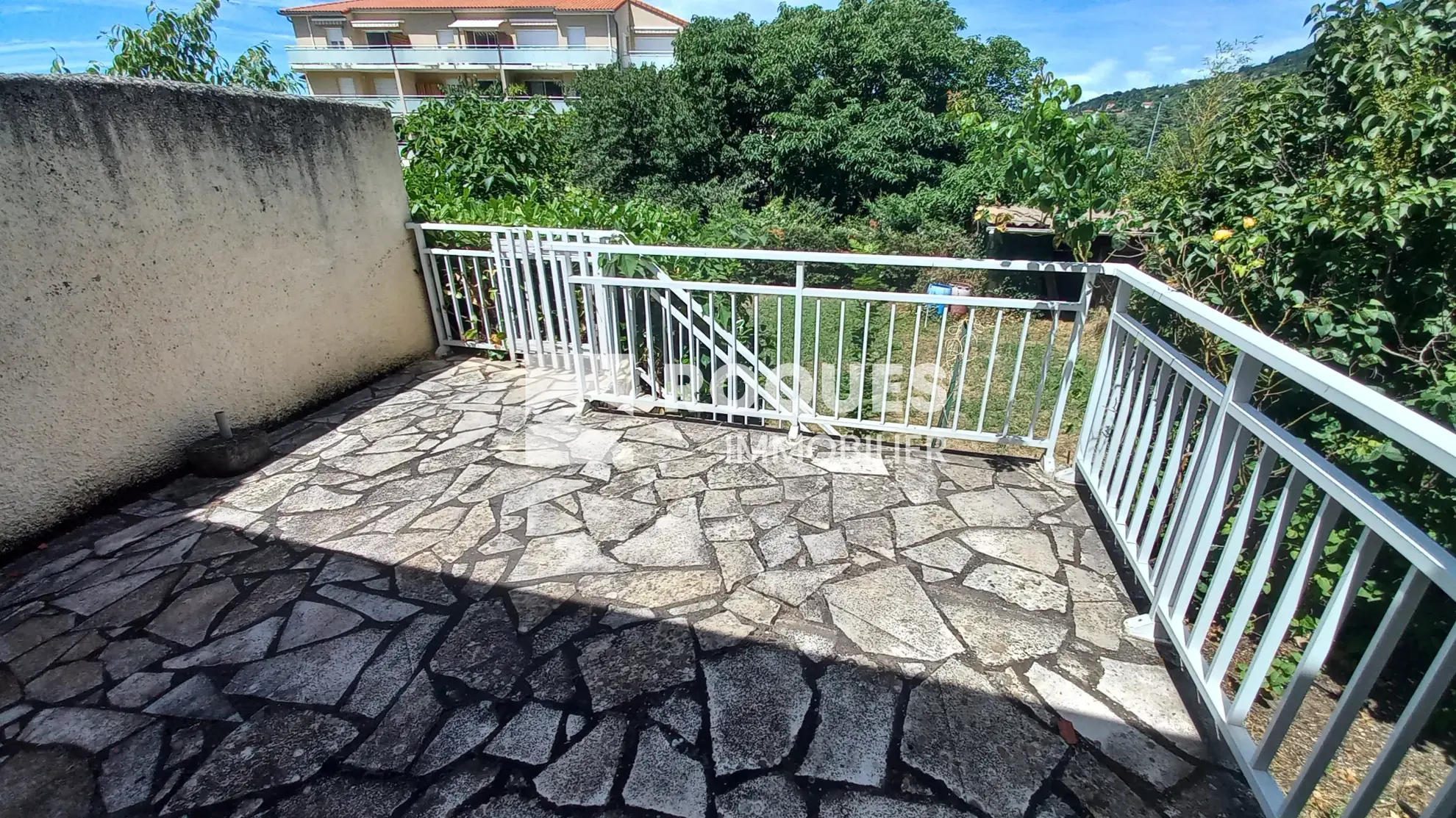 Maison ancienne avec jardin et terrasse à Millau près du centre-ville 