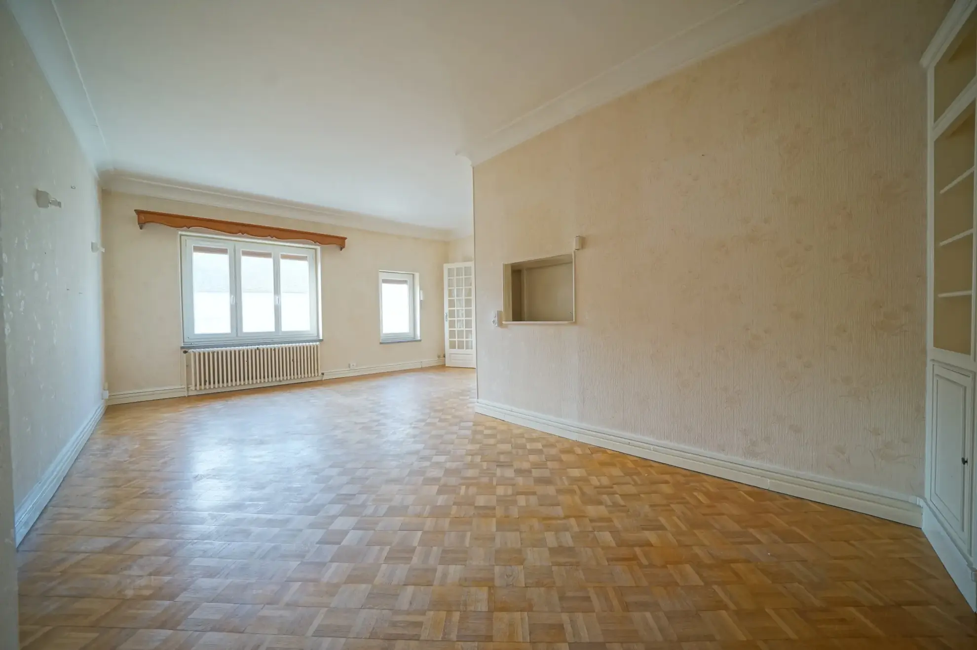 Maison de village à Neauphle-le-Vieux de 92 m² avec potentiel de rénovation 