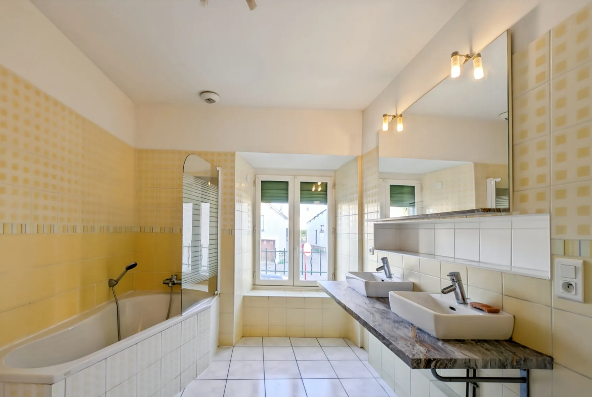 Splendide maison 5 pièces de 124 m² avec jardin plein Sud à Romillé 