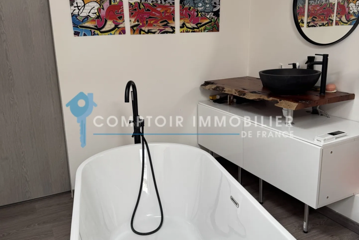 Villa mitoyenne 3 chambres avec terrasse à Vergeze, copropriété calme et bien entretenue 