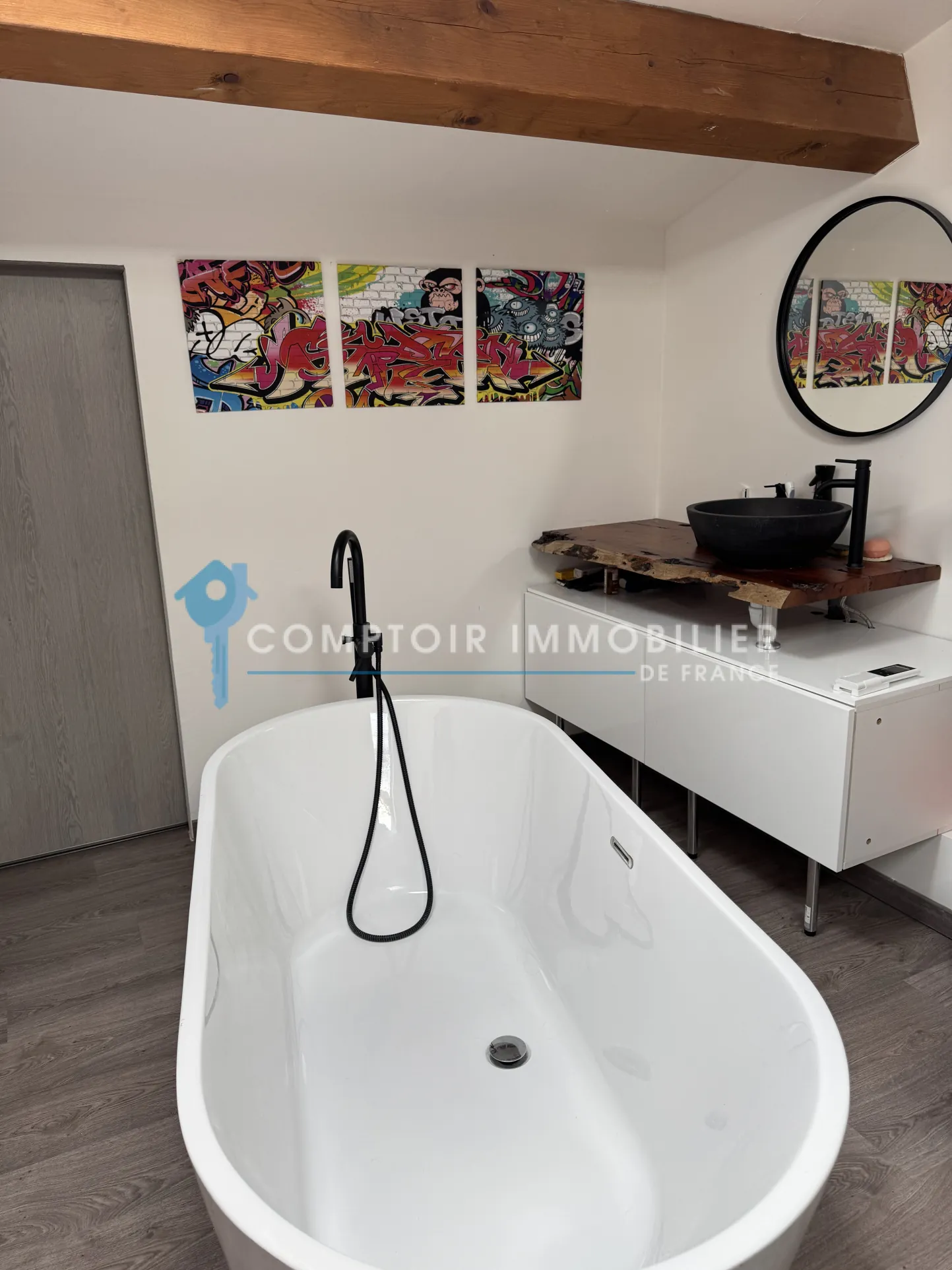 Villa mitoyenne 3 chambres avec terrasse à Vergeze, copropriété calme et bien entretenue 