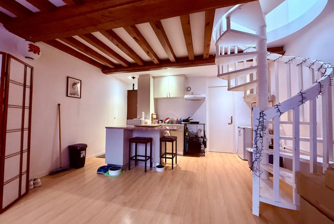 Appartement T2 duplex lumineux à Caen centre, idéal investisseur 
